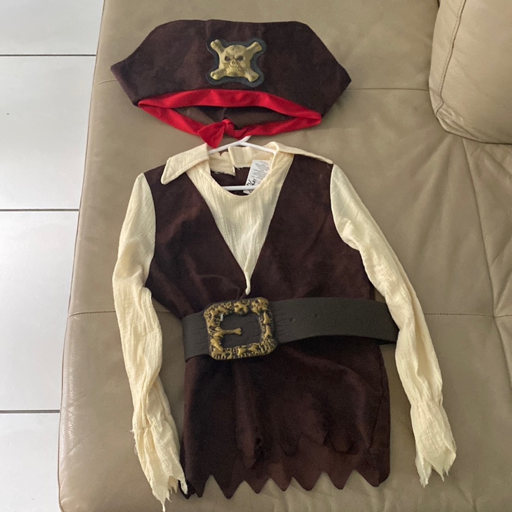 Youth pirate costume